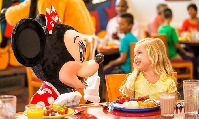 Alugue casa em Orlando e tome café da manhã com os personagens da Disney