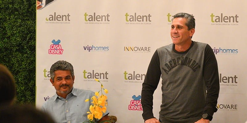 Tetra-Campeão do futebol, Jorginho faz palestra para brasileiros em Orlando