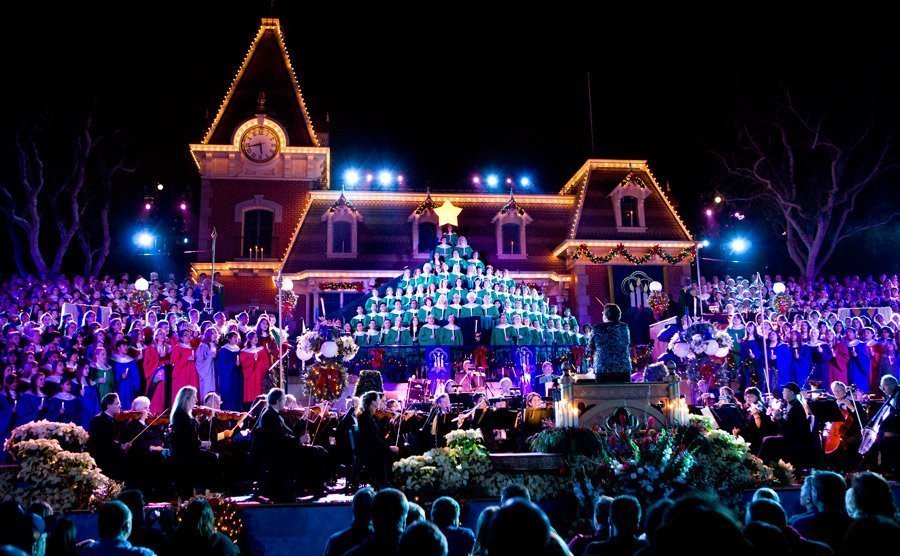 Disney abre reservas para a Candlelight Processional, a cantata de Natal do Epcot