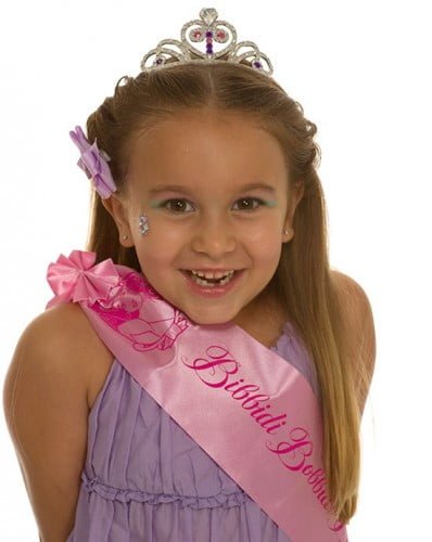 Bibbidi Bobbidi Boutique e The Pirates League lançam novos makeovers